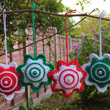 Christmas star bauble II by HueLaVive