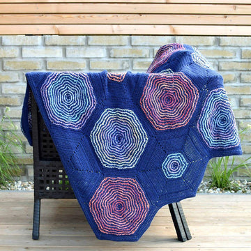 Coral Story Blanket