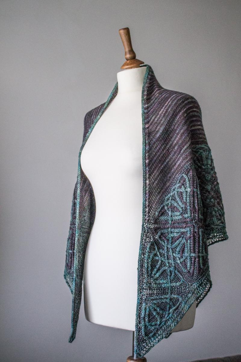 Durrow shawl