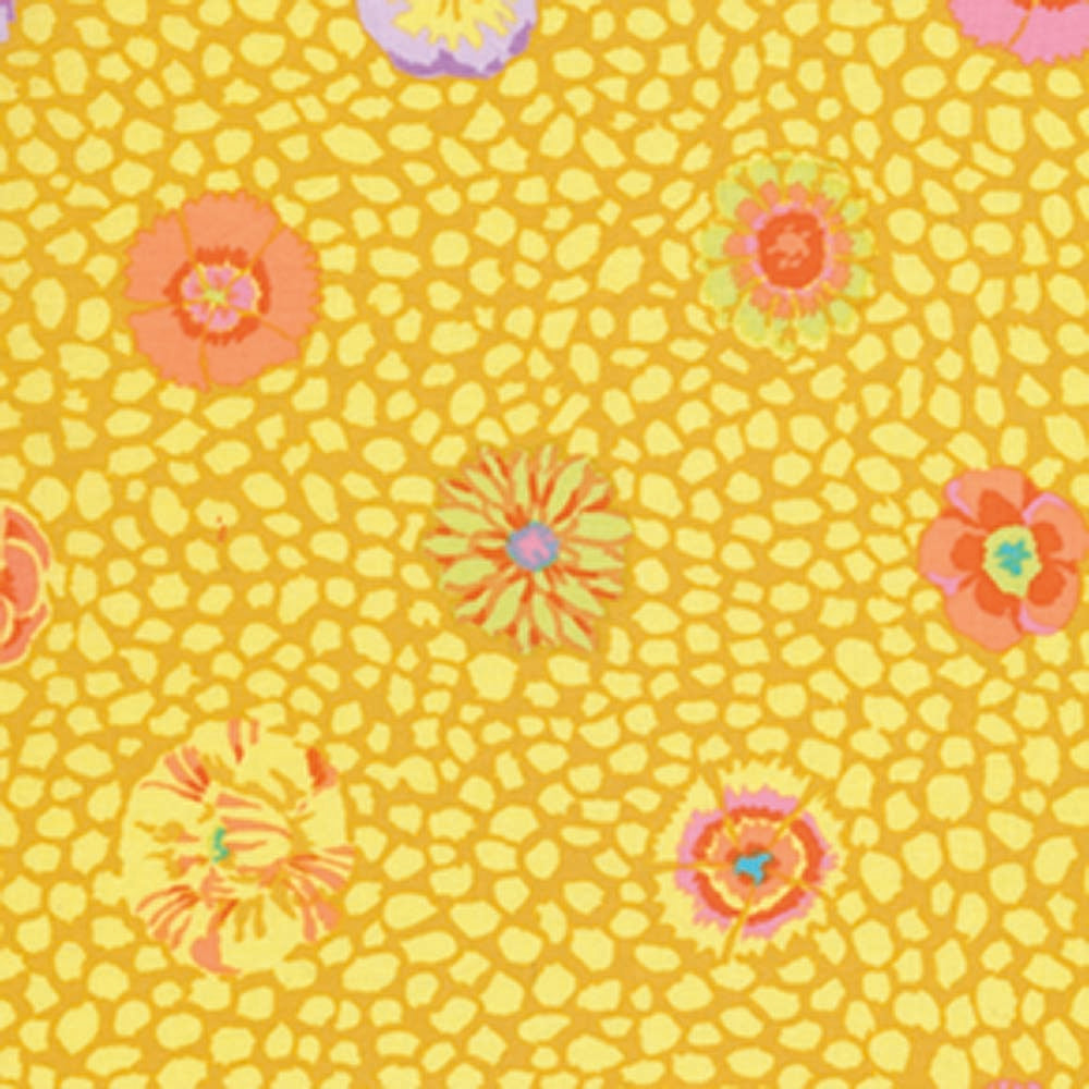 Kaffe Fassett Guinea Flower - Gold