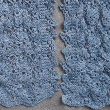Scalloped Clouds lacy scarf with pointed edges