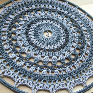 4 Shades of Grey Mandala with charm