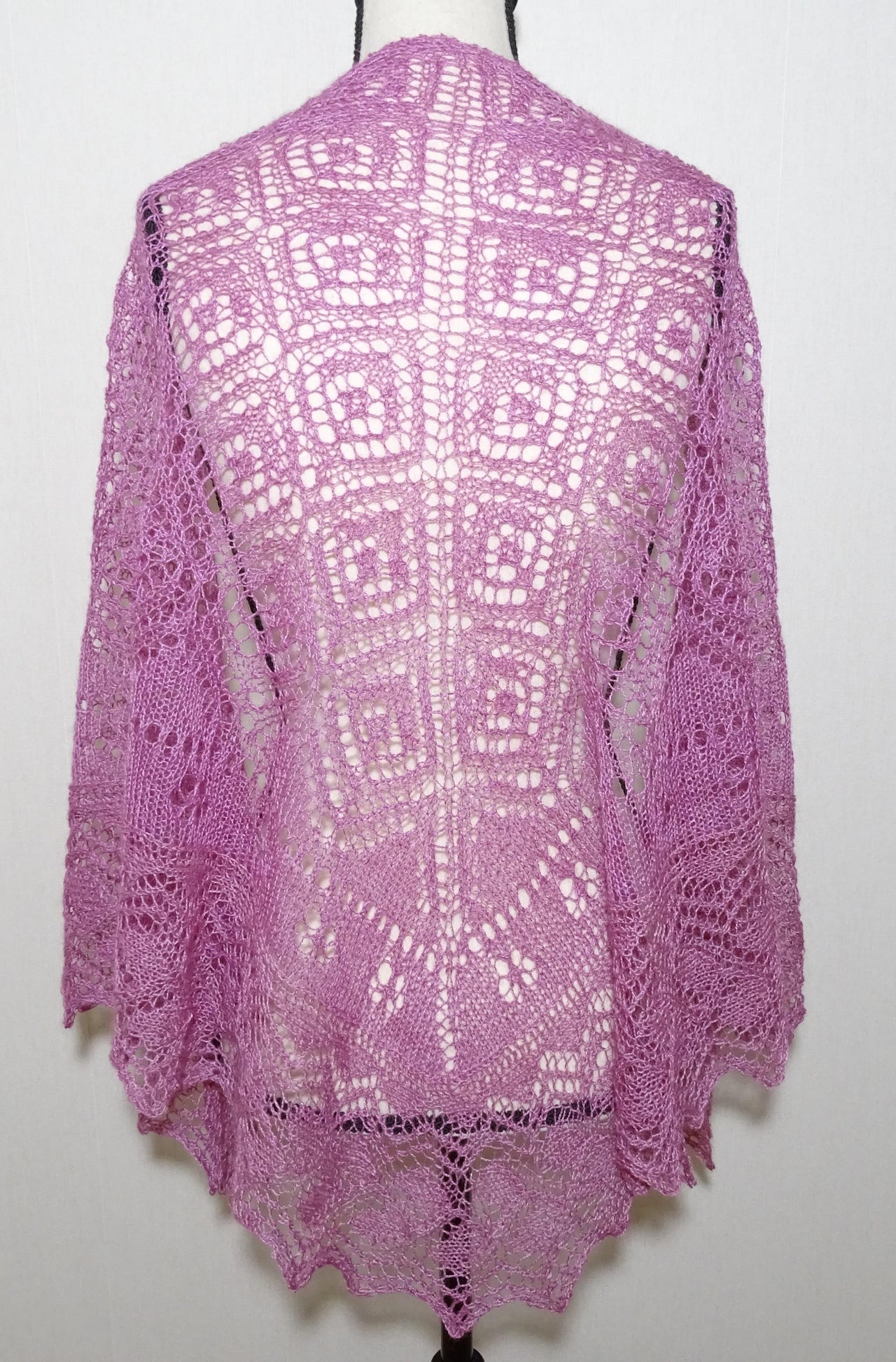 Eleonore shawl