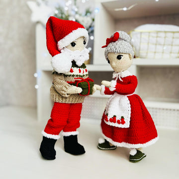 Amigurumi doll, crochet doll pattern, doll clothes crochet pattern, Santa Claus and Mrs. Claus
