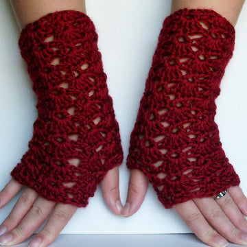 Lacy Scallops Fingerless Gloves