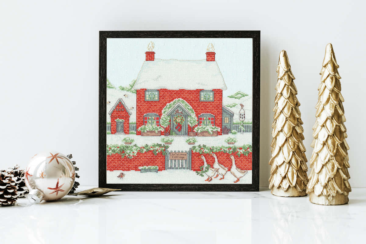 Bothy Threads Christmas Cottage Cross Stitch Kit - 26 x 26cm