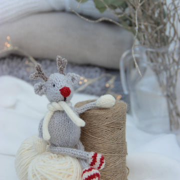 Knitted Deer