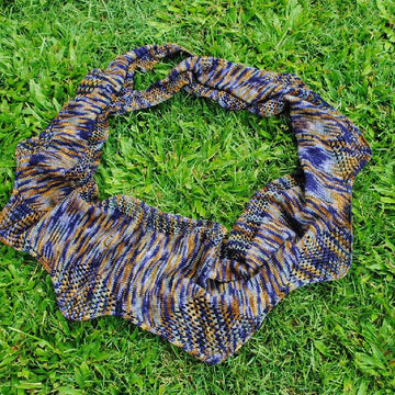 Crocodilian Shawlette
