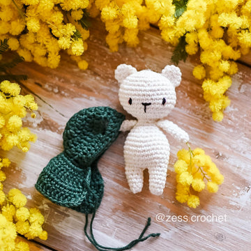 Crochet pattern Bisou the tiny bear
