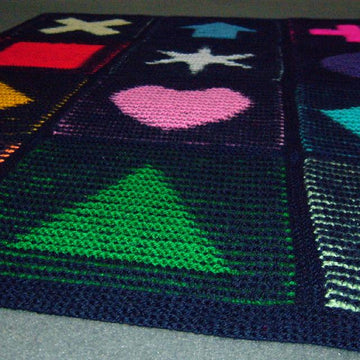 Illusion Shapes Blanket