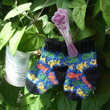 Tiny fish (baby socks)