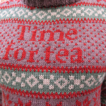 Catchword Pullover