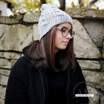 3D cables knit-look beanie