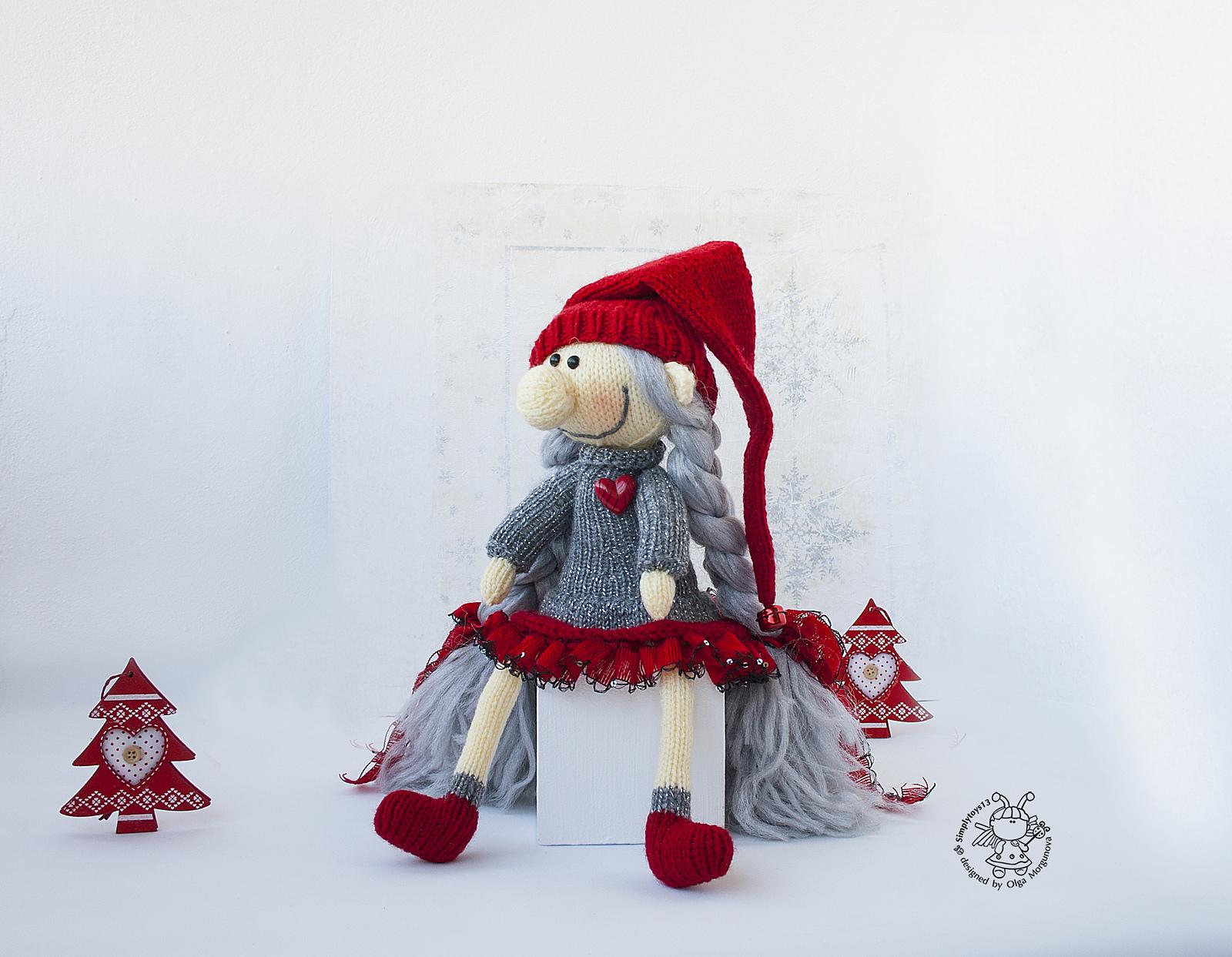 Elf girl Christmas doll knitted flat
