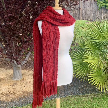 Chunky Cable Knit Fringed Scarf