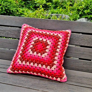 La Vie en rose Cushion 26