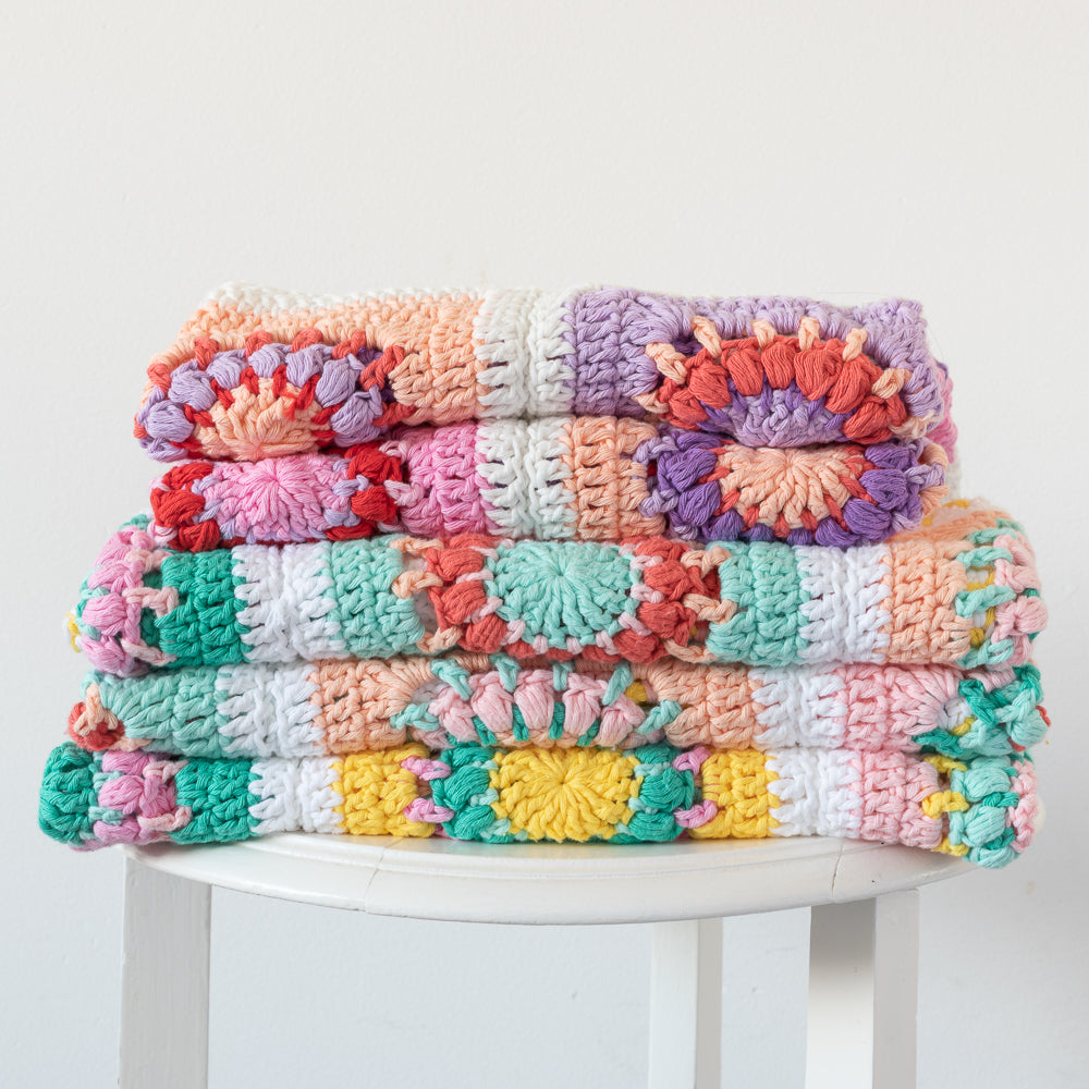 Blossom Baby Blanket in Yarn and Colors Epic - YAC100148 - Downloadable PDF