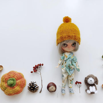 Pompom hat