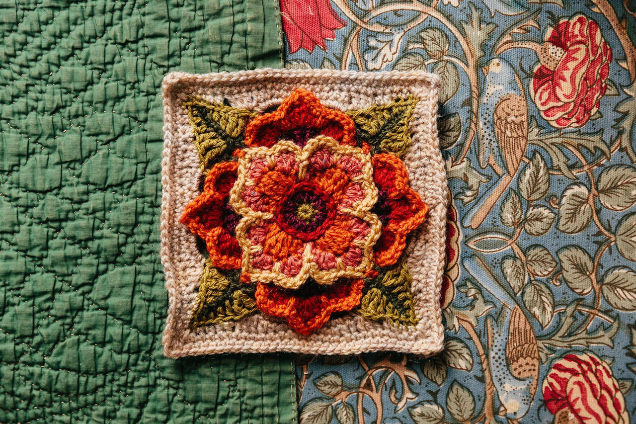 US Tudor Rose Motif - Spirit of Flora Collection