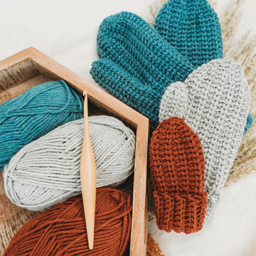Crochet Knit-Look Mittens