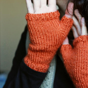 Autumn Arrow Gloves