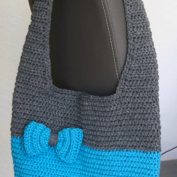 Crochet Pattern for the Bag with bow in your desired colors