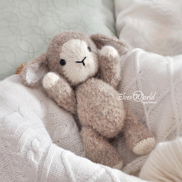 Baby Lamb knitting pattern, in the round pattern