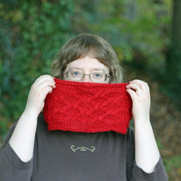 Red Wine Blue Grapes Cowl