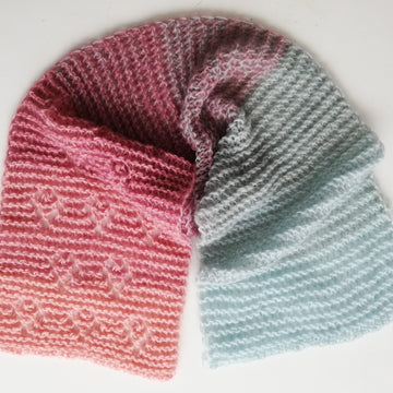 Strawberries scarf
