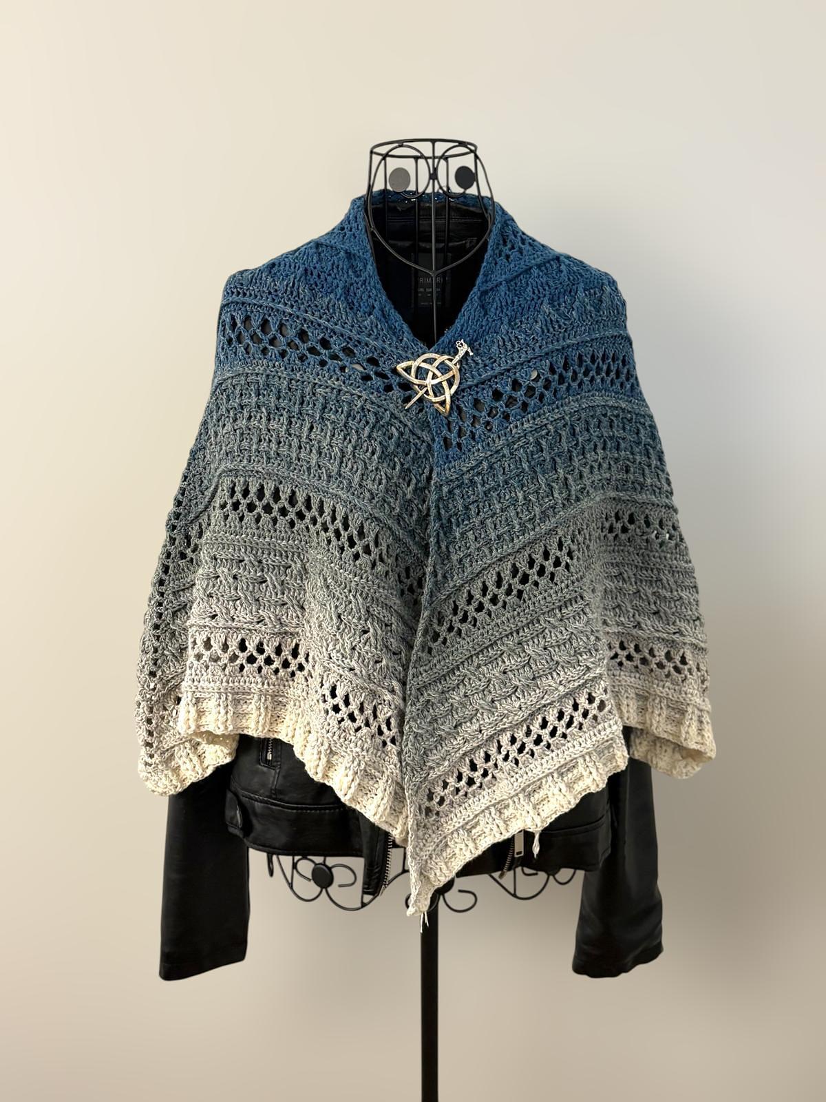 Pentagonal Scarf "Koria"