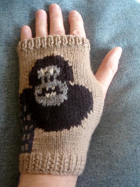 King Kong gorilla/monkey/ape fingerless mitts/gloves/wristlets