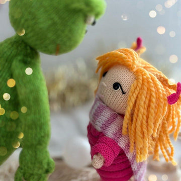 Knitting Pattern Christmas elf Chloe