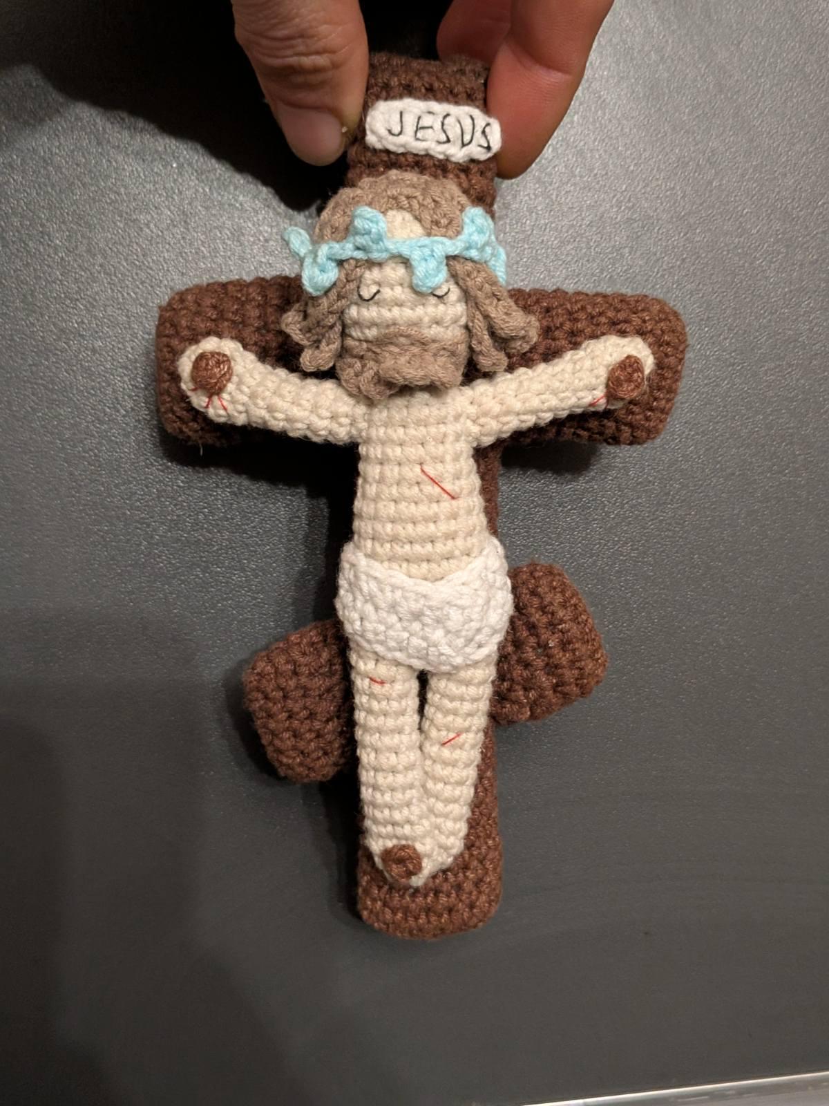 Jesus on the Cross English-US