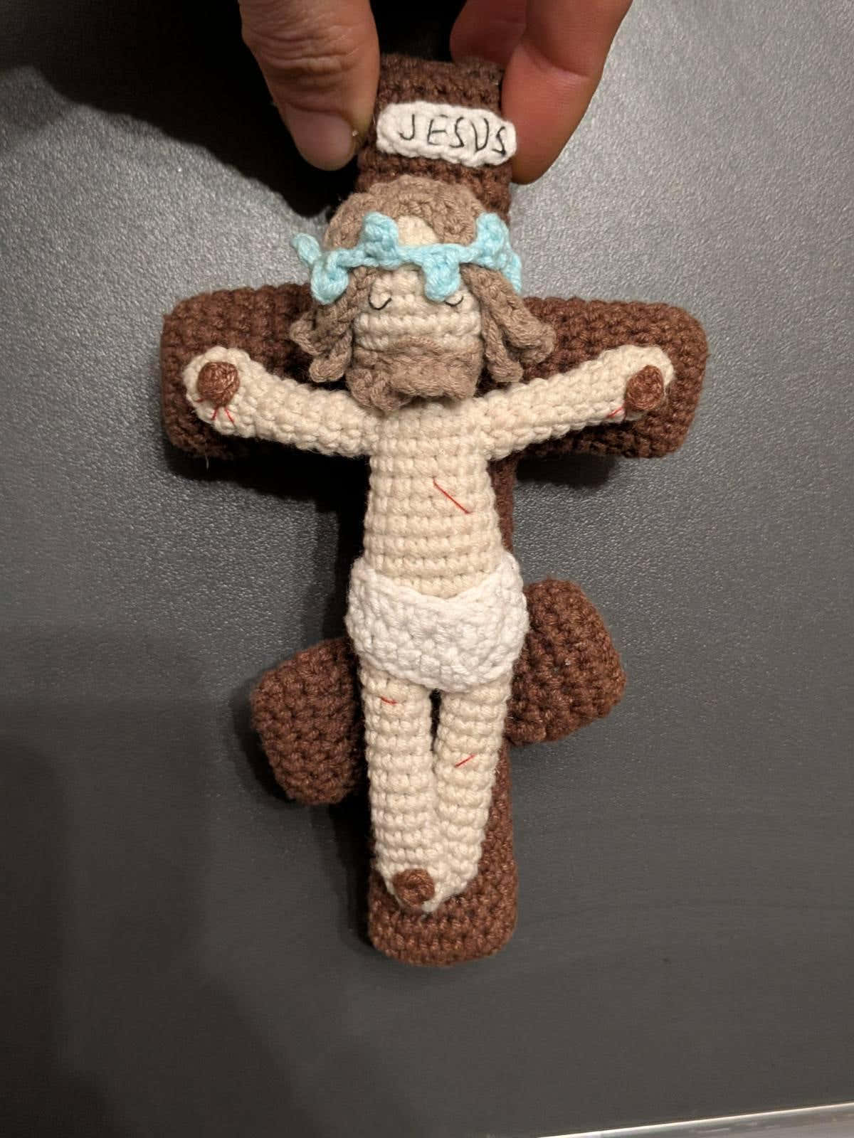 Jesus on the Cross English-US