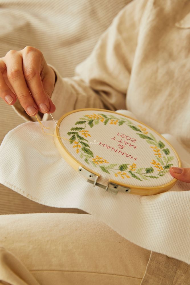 DMC Mindful Making: The Serene Leaves Cross Stitch Duo Kit