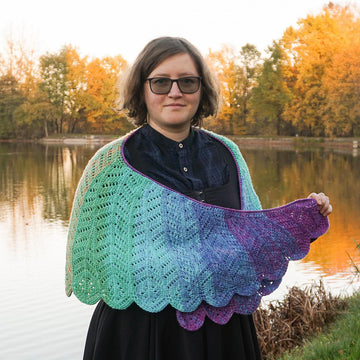 Macaw wings shawl