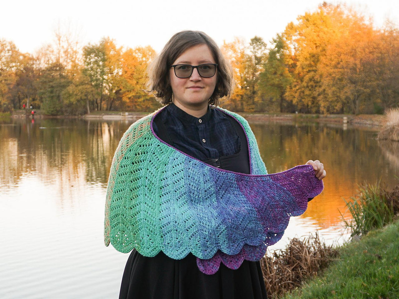 Macaw wings shawl