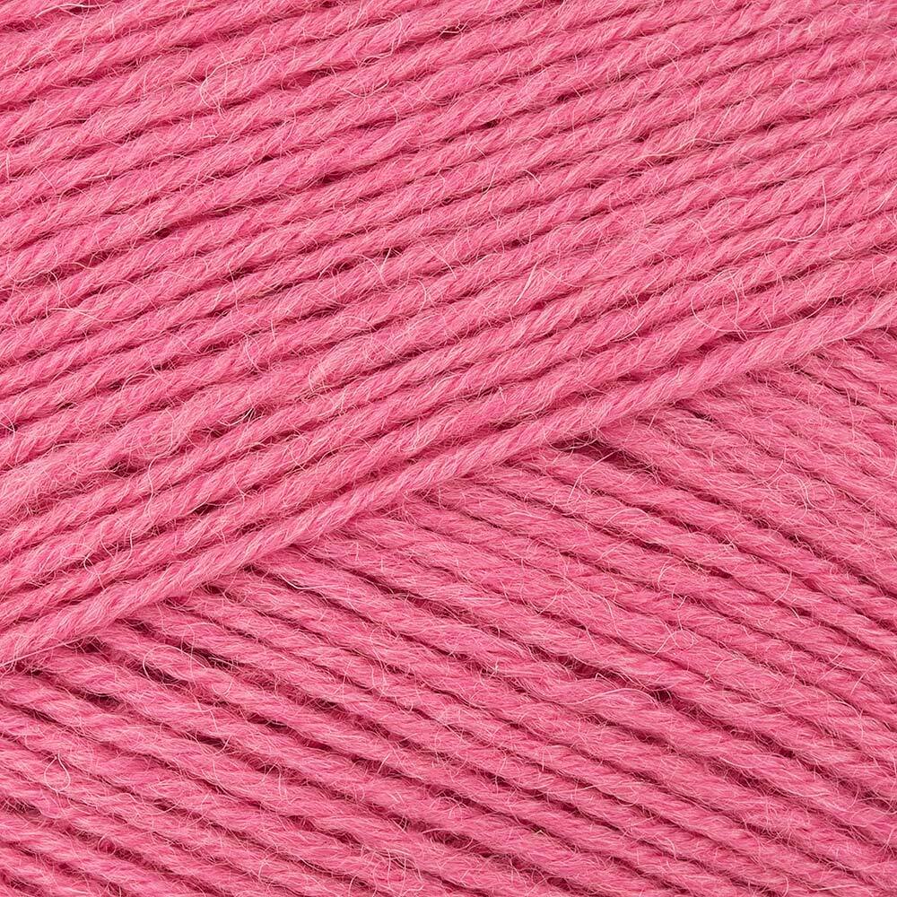 West Yorkshire Spinners Signature 4 Ply