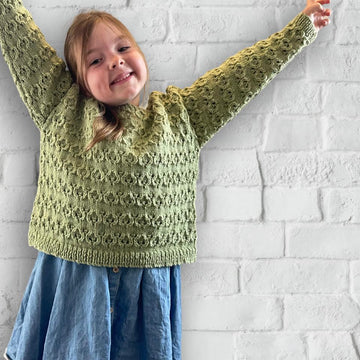 2315 Girls Chain Pattern Sweater