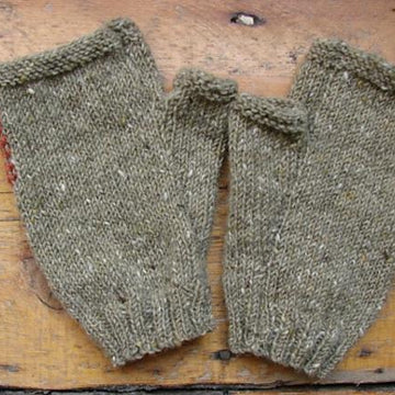 Red Squirrel fingerless mitts