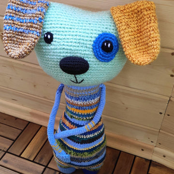 Scrap yarn dog