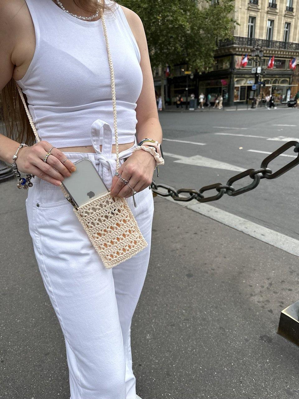 Crossbody phone raffia bag