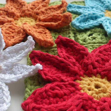 Daisy Flower and Daisy Granny Square Pattern