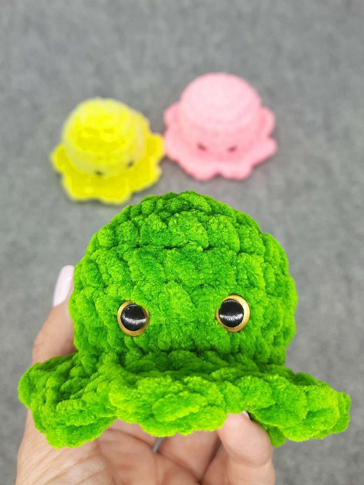 Worry pet octopus