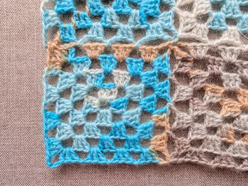 Seamless Granny Square Crochet Motif #106