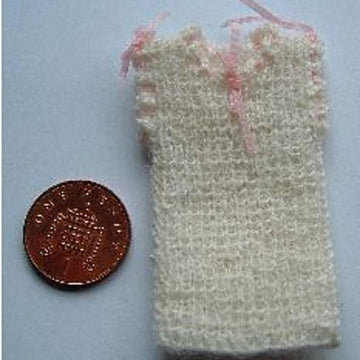 1:12th scale Ladies Nightwear Accessories