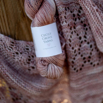 Elm Leaf Shawlette