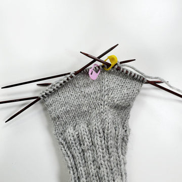 "Mats" Men’s Wrist Warmers