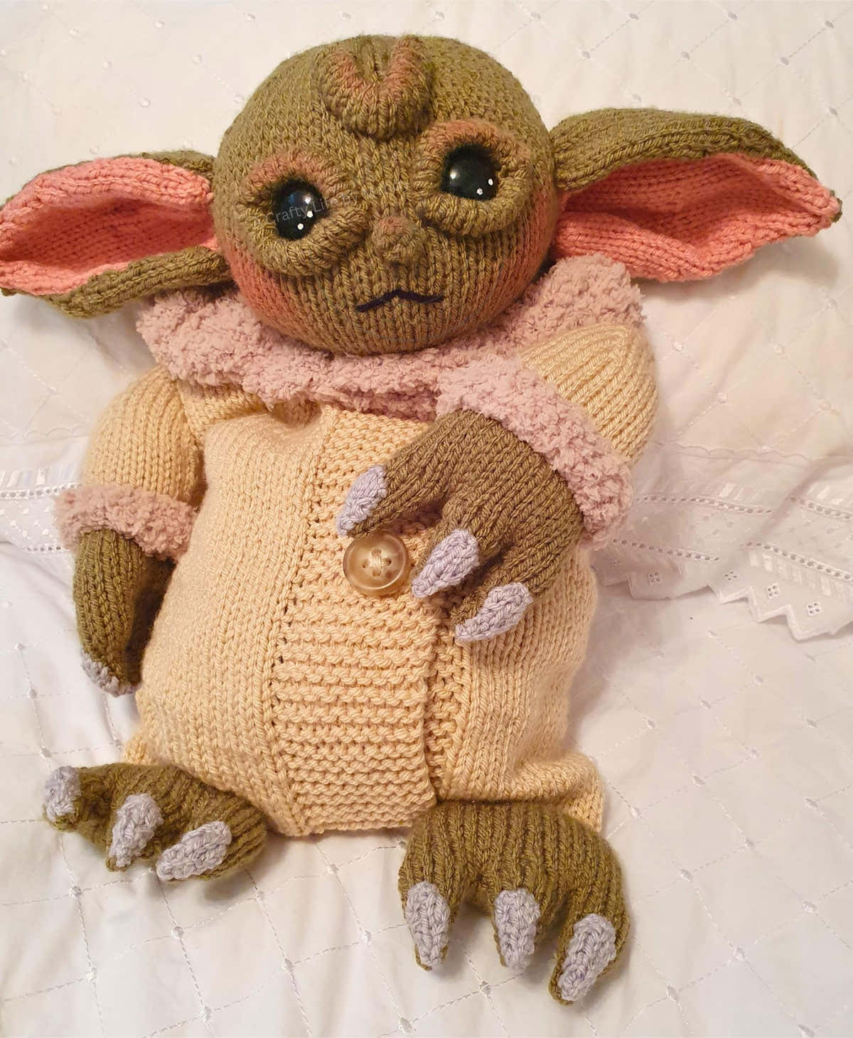 Baby Yo - Green Alien Child Hot Water Bottle/ Pj Case