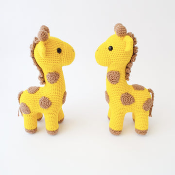George the Giraffe Amigurumi